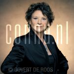 26-11-2004 Kitty Courbois at studio Amsterdam, by order of Stage-Entertainment (Barones)

[keywords]Smiling, Actrice, Posed, Half Length, Eyecontact[/keywords]